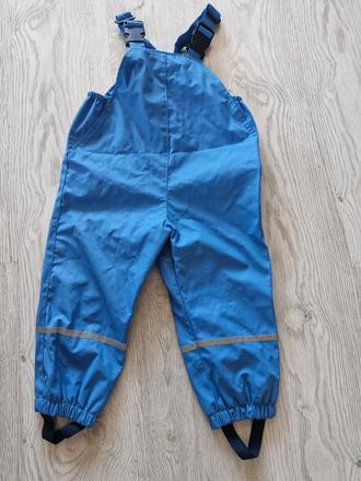 Nohavice do dažďa, 92