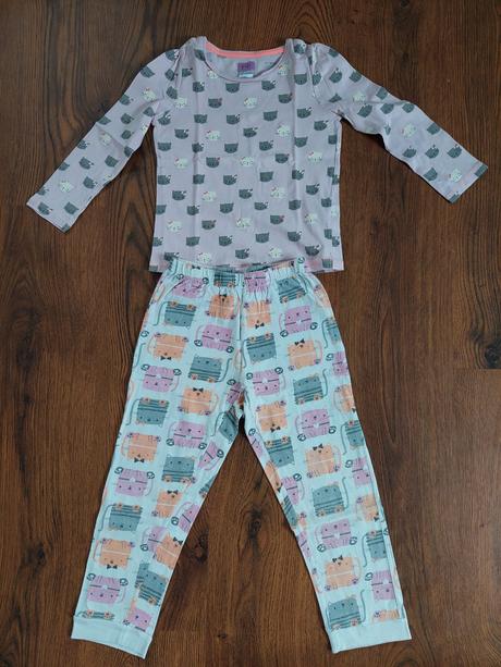 Mačičkové pyžamo, f&f,116