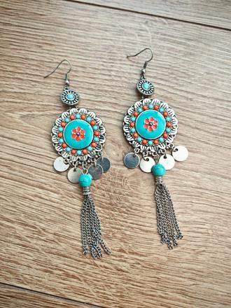 Krásne visiace náušnice, 