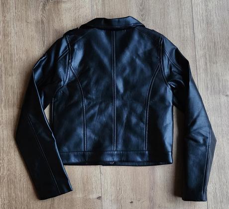 Motokárska bunda, 146