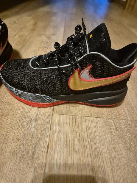 Tenisky adidas lebron xl20 č.37 výborný stav, adidas,37