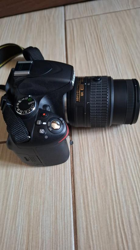 Zrkadlovka nikon, nikon