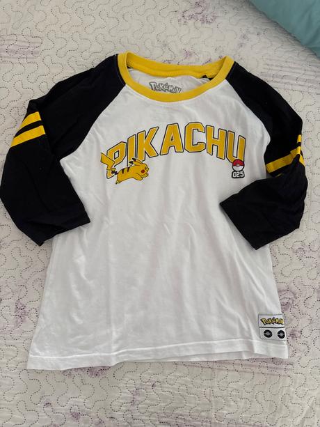 Tričko pikachu, 152