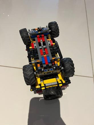 Predam lego technic jeep wrangler,