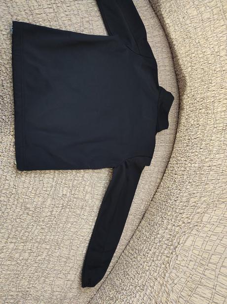 Predám chlapč. macron mikinu vo veľ. 3xs, 122