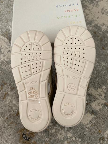 Nové geox kožené sandalky, geox,25