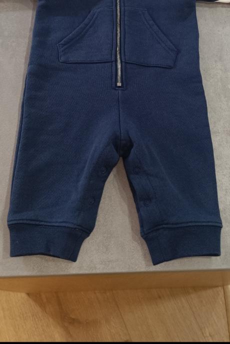 Overal jemne zateplený zn.dior, dkny,68