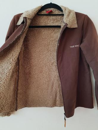 Značková bunda, xs