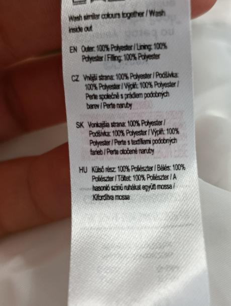 Štýlová bomberka, 74