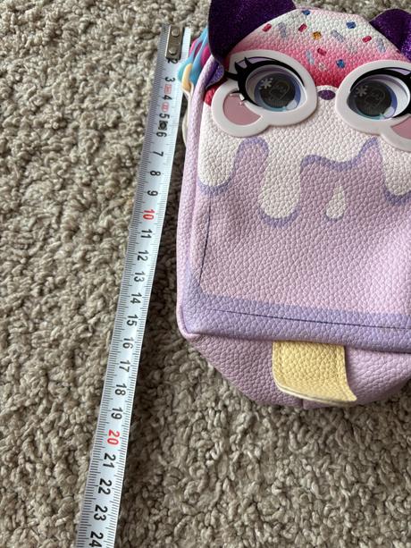 Hovoriaca mini kabelka,