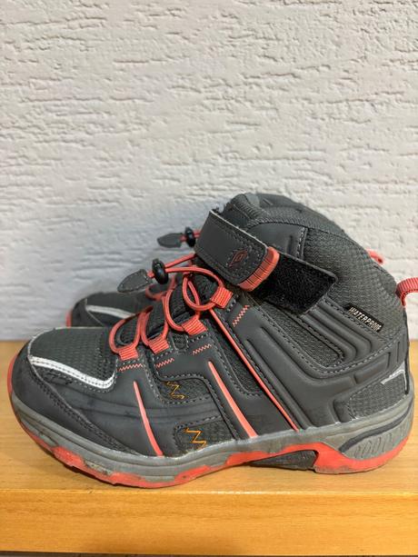 Topánky na turistiku, umbro,32