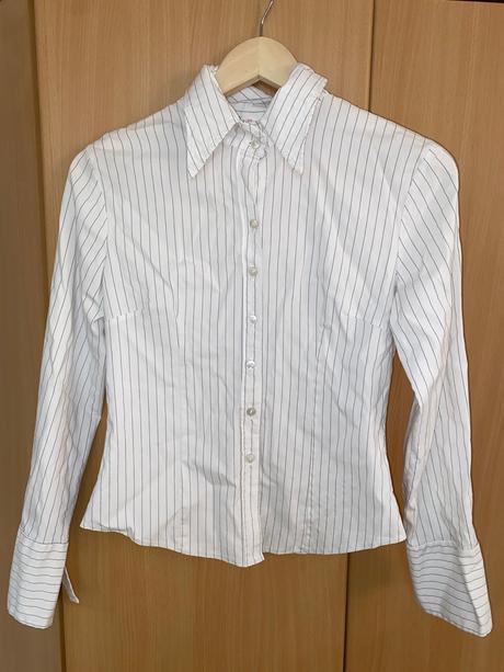 Krásna pásikavá elastická košeľa / blúzka, s