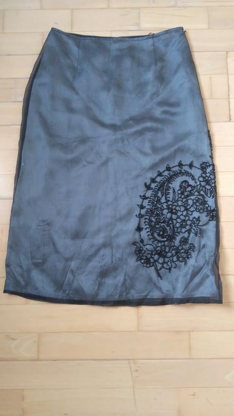 Slávnostná sukňa pre dámy, 36