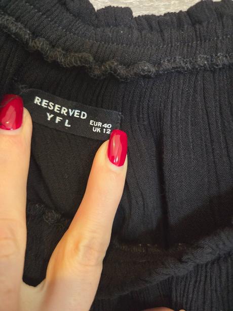 Carmen top, reserved,m