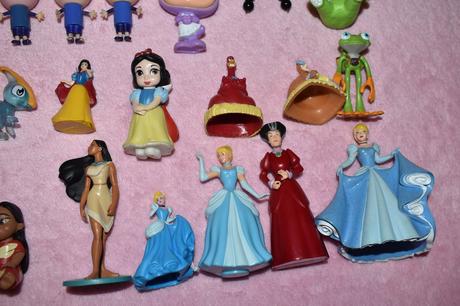 Postavičky z rozprávok a figúrky, 