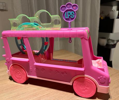 Cukrárske autíčko little pet shop, 