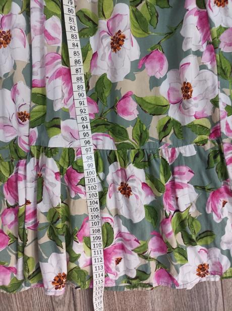Krásne šaty s kvetmi, reserved,xl