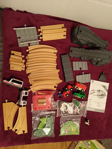 Vlacikova dráha komplet vybavena,