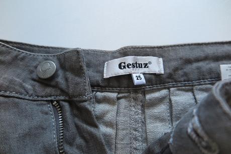 Šedé gestuz baggy džínsy so zníženým sedom, xs