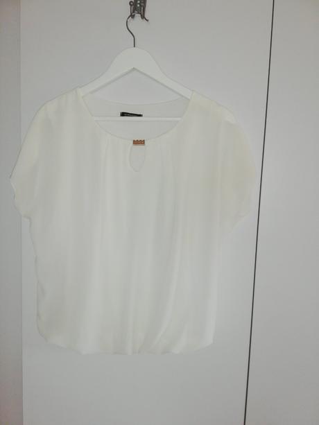 Biela lahucka blúzka dole s riadením, l