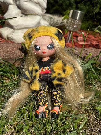 Na na na jennel jaguar s ruksakom a príslušenstvom,