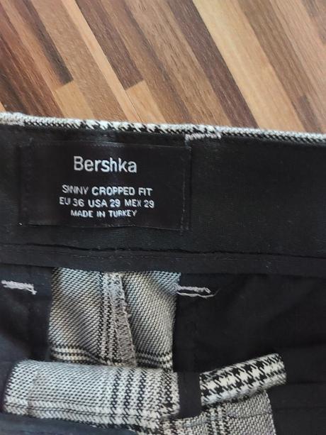 Nohavice bershka, bershka,36