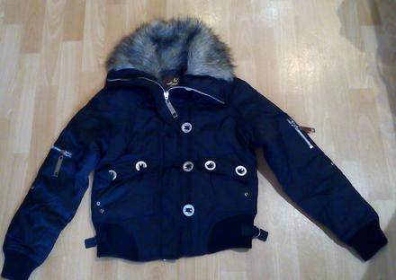 Čierna vetrovka m, m