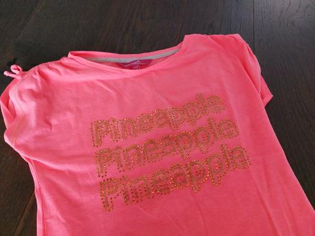 Krasne tricko pineapple stahovanie na pleciach, 140