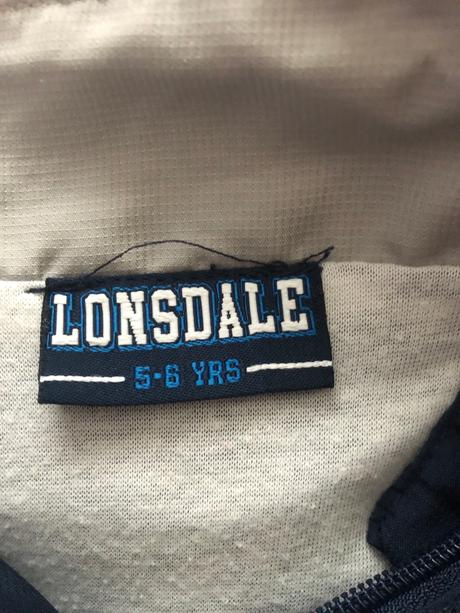 Sustiakova bunda, lonsdale,116