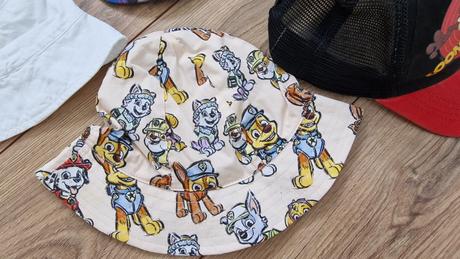 Šiltovky a klobuky, reserved,110