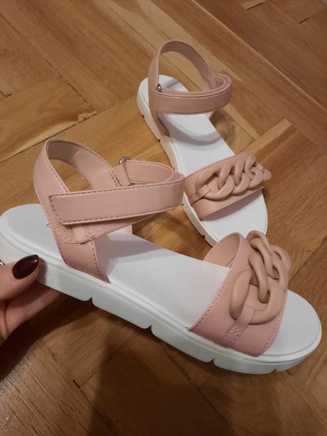 Krásne sandálky, graceland,36