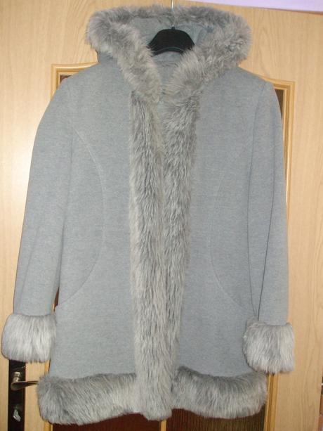 Kabát s postovnym, 40