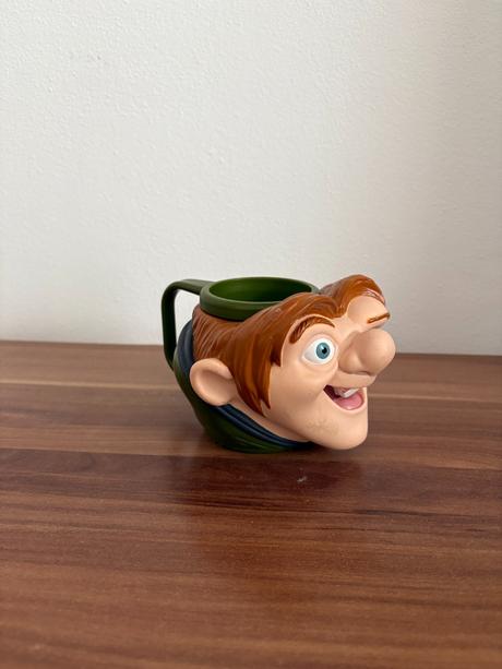 Zvonár u matky božej plastový pohár quasimodo, 