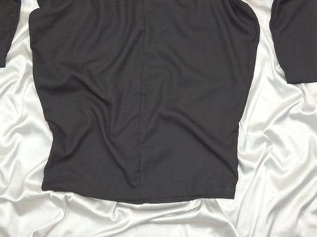 Kvalitný čierny top, s