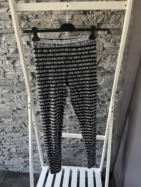Calvin klein v.s, calvin klein,s