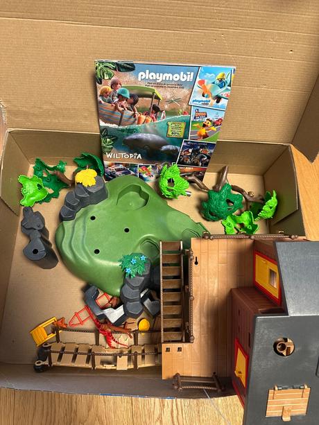 Playmobil wildlife domcek na strome, 