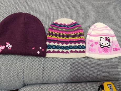 3 čiapky veľ.54, 54