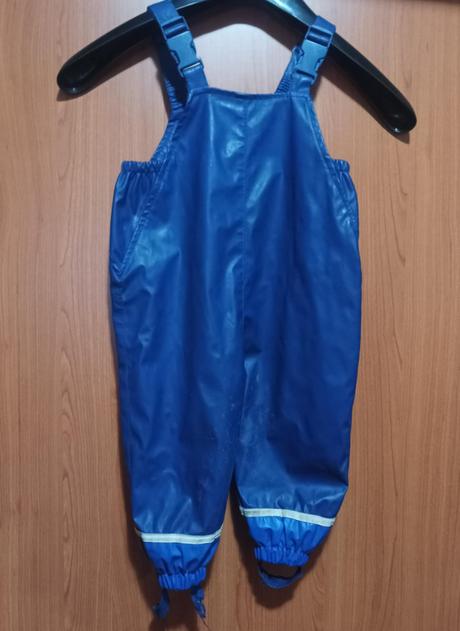 Gumenné nohavice do dažda, 86