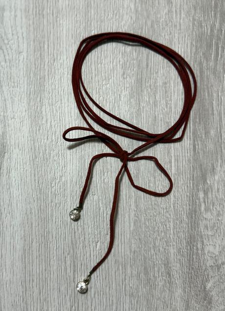 Choker s kamienkami,