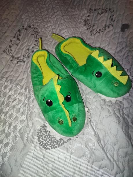 Papučky nenosené, 29