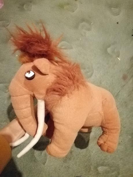 Plyšový dino, 