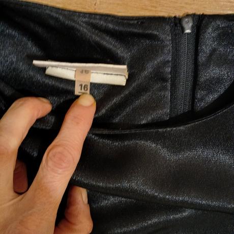 Dlhé čierne spoločenské šaty, essence,42