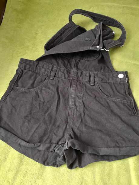 Šortky, 36