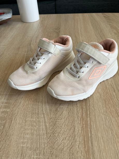 Tenisky, umbro,32