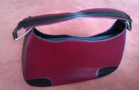 Kožená kabelka, bordová s čiernou,