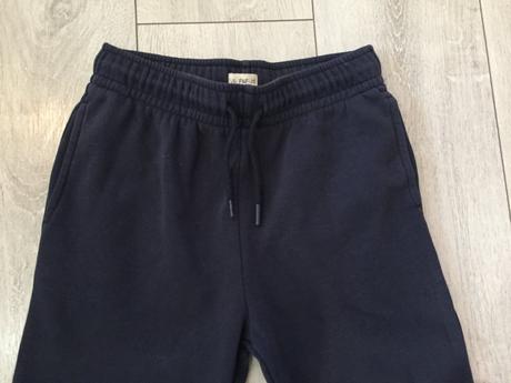 Chlapčenske teplaky 9-10 rokov, f&f,140