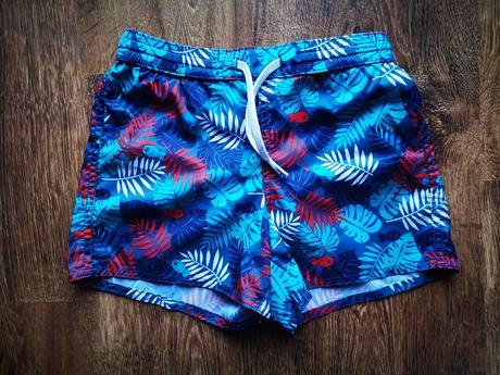 Kraťasoveé plavky, 98