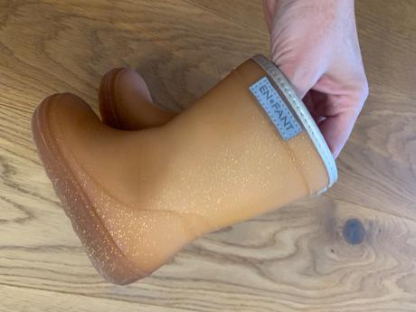 En fant 23 zateplené gumáky, en fant,23