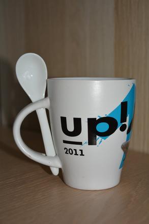 Hrnček s lyžičkou,