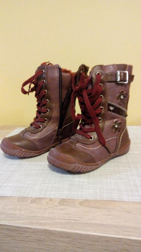 Dievčenské cizmicky, 25